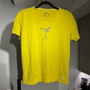 Life is Good “Kickin’ It” Tee Size M Y2K 100% Cotton